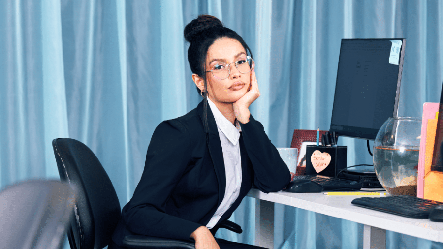 Juliette: aceno para Direito e lado dançante em 'Cansar de Dançar'