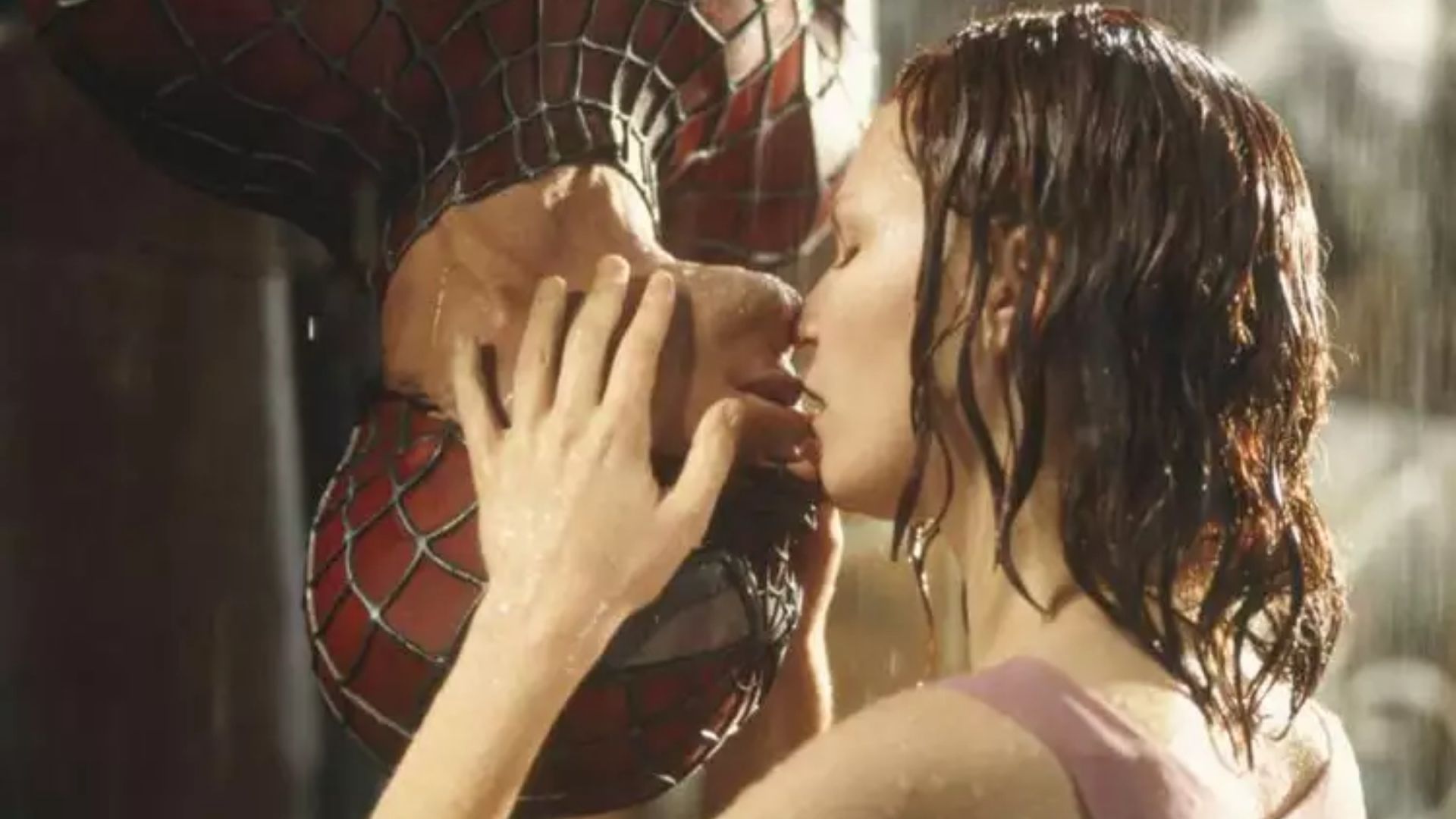 Kirsten Dunst e Tobey Maguire em Homem-Aranha