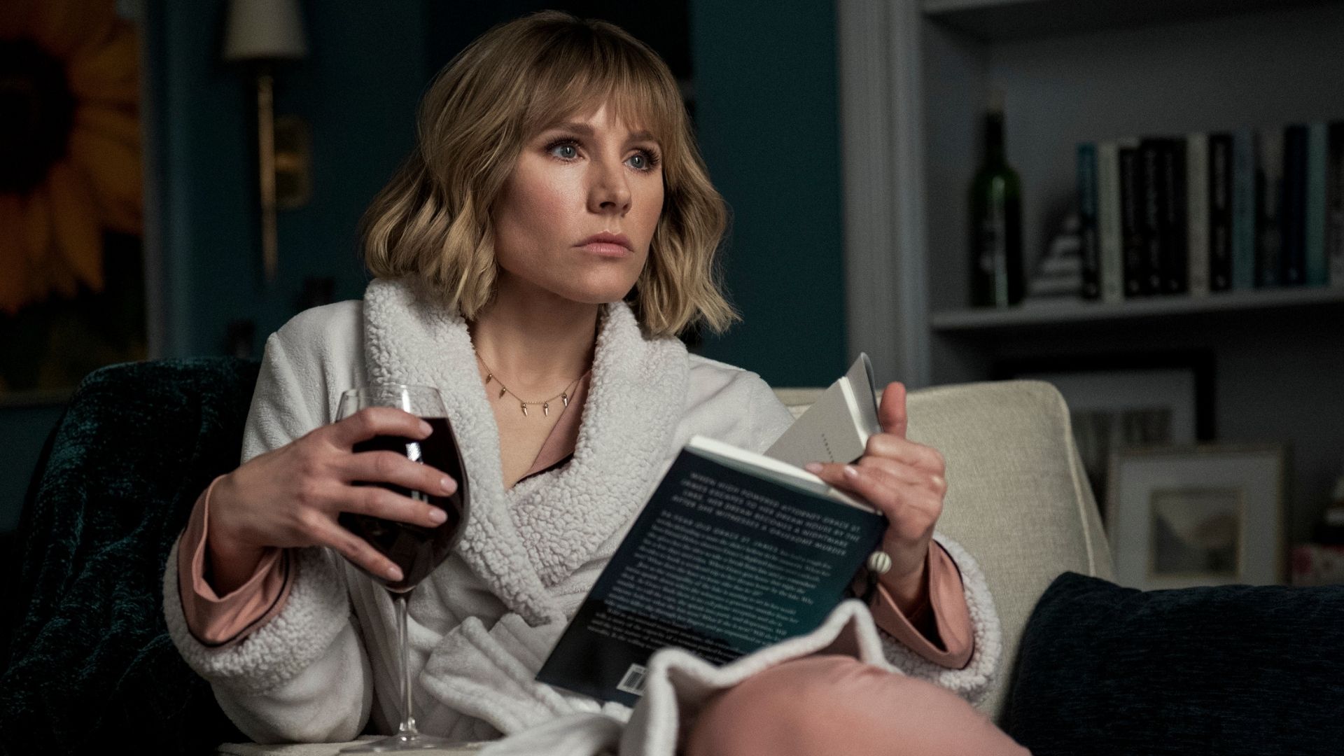 Kristen Bell em A Vizinha da Mulher na Janela (Foto: COLLEEN E. HAYES/NETFLIX)
