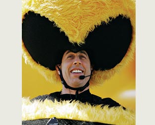 Seinfeld se veste de abelha para promover seu novo filme, Bee Movie