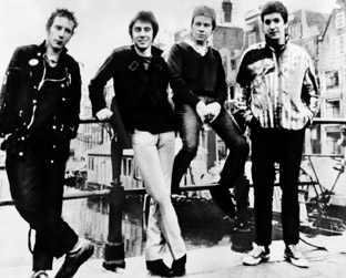 Os Sex Pistols (da esquerda para a direita): Johnny Rotten, Glen Matlock, Paul Cook e Steve Jones