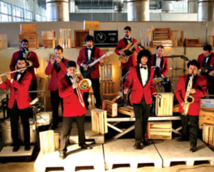 Os Móveis Coloniais de Acaju são destaque