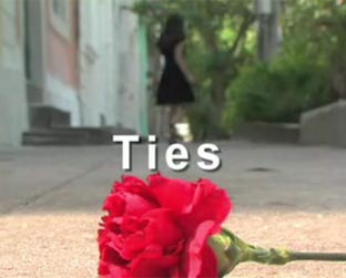 Cena de abertura de Laços (Ties)