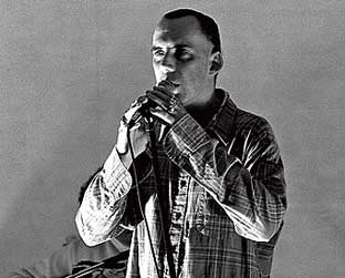 Arnaldo Antunes: redescobrindo o antigo repertório