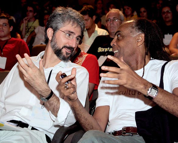 Demian Fiocca, presidente do BNDES, e Gilberto Gil, o ministro da Cultura: papo-cabeça em Recife