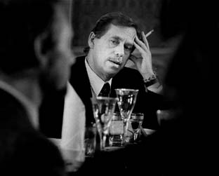 Václav Havel protagoniza documentário dos diretores tchecos Pavel Koutecky e Miroslav Janek