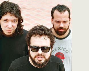 VOLVER: Zeca Viana, Bruno Souto Maior e Fernando Barreto