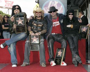 Mötley Crüe: a primeira banda da história a lançar uma música no videogame antes das lojas de disco