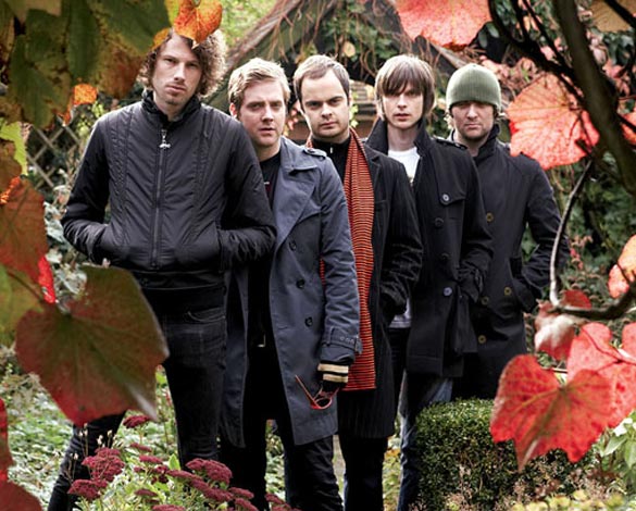 "O som do Bloc Party é artístico, moderno", define o tecladista Nick Baines (no centro, de cachecol)