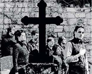 O Arcade Fire tocou no Brasil em 2005, no Tim Festival; banda vai compor a trilha sonora de The Box, novo filme de Richard Kelly