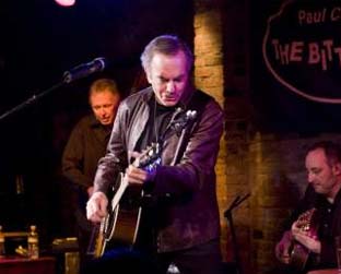 Após 50 anos de carreira, Diamond emplaca seu primeiro lugar de vendas na parada norte-americana