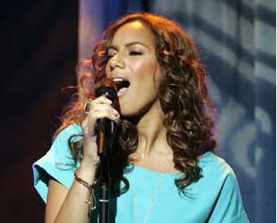 Leona Lewis começa a despontar como a nova sensação da música