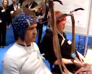 No Brain Computer Interface for Music, um eletro encefalograma lê pensamentos e os transforma em música