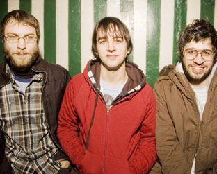 O Genghis Tron vem ao país gravar um DVD, mas dizem que não estão nem aí para as câmeras