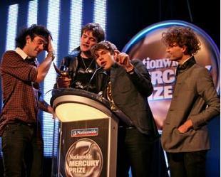 O Klaxons vem ao Brasil pela primeira vez para shows no TIM Festival