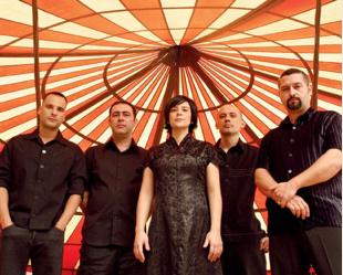 O Pato Fu troca de tecladista após seis anos com Lulu Camargo