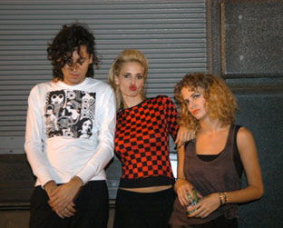 As protagonistas de De Quem É a Cinta Liga; segundo filme do músico argentino Fito Paez será exibido em SP