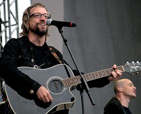 Thedy Corrêa celebra mais de duas décadas de Nenhum de Nós