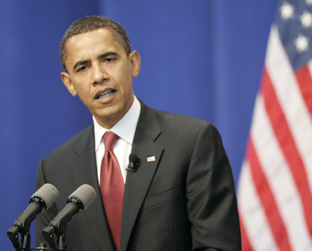 Em junho de 2008, o candidato à presidência dos EUA Barack Obama discursa em Pittsburgh