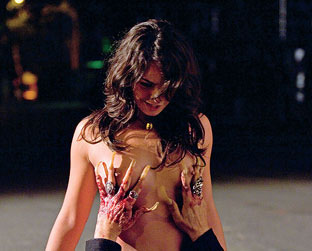 Cena de Encarnação do Demônio: filme que fecha a trilogia de José Mojica Marins demorou 40 anos para ser produzido