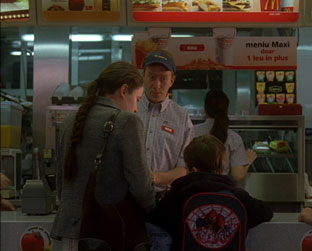 Cena de Megatron, da romena Marian Crisan, que narra a história de um garoto que tenta encontrar seu pai em Bucareste