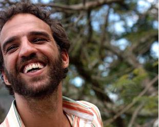 Marcelo Camelo define data de lançamento do álbum e dá músicas para download