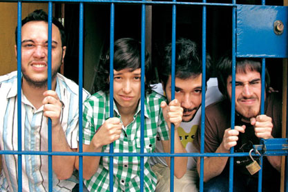 Lulina: pernambucana que fugiu do sério mangue beat. Toca um indie rock bem-humorado