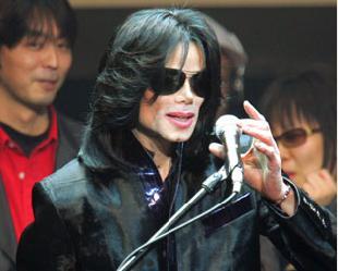 O cantor Michael Jackson musicou poemas de Robert Burns com produtor David Guest