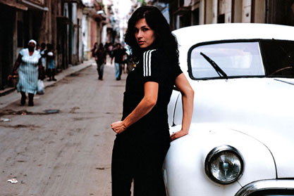 Marina de la Riva: vozeirão. Filha de cubano, cresceu escutando o melhor de dois países