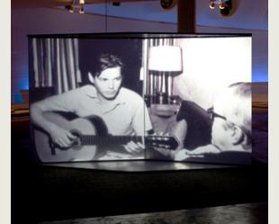 Uma das projeções apresentadas na Bossa na Oca: exposição é gratuita até domingo, 7