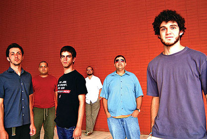 Superquadra: existencialismo, riffs pesados e uma pitada de space rock