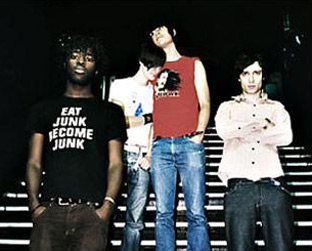 O Bloc Party lançou single "Talons" nesta semana. Música não está no terceiro disco da banda intimacy