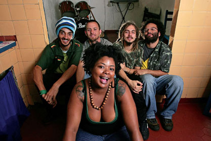 Lei Di Dai: hip hop, reggae e uma pitada de dub. Irreverente, Lei Di Dai é diversão garantida para qualquer hora