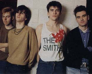 Andy Rourke (baixo), Johnny Marr, Mike Joyce (bateria) e Morrissey: nova coletânea do Smiths sai em CD duplo, em novembro