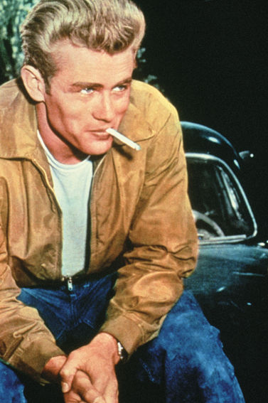 "Não escolhi James Dean [para protagonizar Juventude Transviada]. Nós nos cheiramos, como gatos siameses", explica o diretor Nicholas Ray