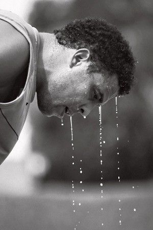 PROMESSA: Ronaldo treina em Itú (SP) antes da estreia do Corinthians no Campeonato Paulista 2009: redenção em praça pública