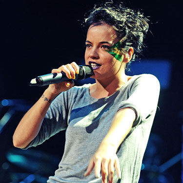 Lily Allen, em ação na recente (e última?) turnê, em São Paulo