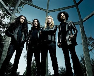 NOVA ENCARNAÇÃO - Alice in Chains em 2009, com William DuVall (à direita)