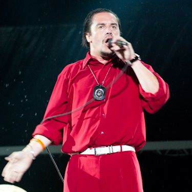 Um grande showman: Patton comanda o público com carisma em SP