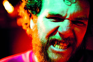 Otto prefere transformar as perdas recentes em música