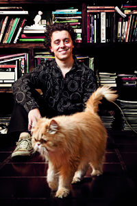 Ramon Mello concilia várias paixões em sua obra