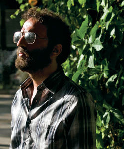 Entre a repercussão do disco solo e a ressurreição do Los Hermanos, Camelo compõe para suas musas inspiradoras