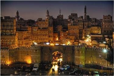 As luzes de Sanaa, a capital do Iêmen, uma das cidades mais antigas do mundo - com mais de 5 mil anos de história.