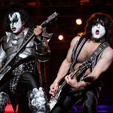 Gene Simmons e Paul Stanley: show de clássicos e efeitos visuais em SP
