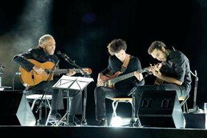 ECONOMIA - Gil e filhos não precisaram muito para fazer um belo disco