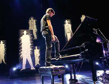 Vitor Araújo: menos pop