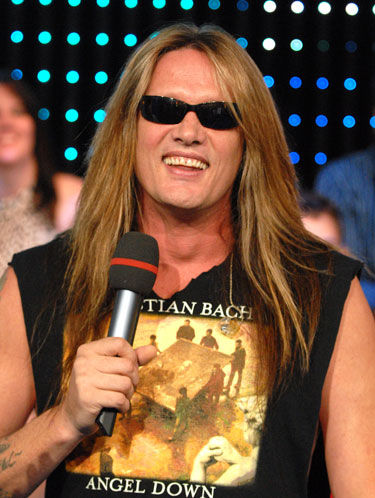 Sebastian Bach confirma abertura de shows do Guns N' Roses no Brasil