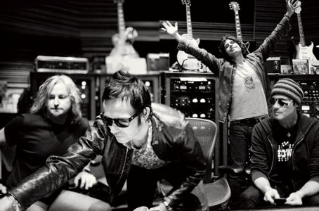 FLASHBACK Quase uma década depois, o STP volta fazendo o mesmo tipo de som