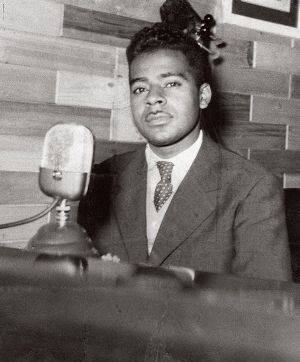 PRIMÓRDIOS Alf no início, na metade dos anos 50