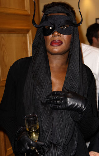 Grace Jones disse ter recusado convite para trabalhar com Gaga